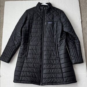 Patagonia Women's Radalie Parka Black Longer Puffer Coat jacket size XL